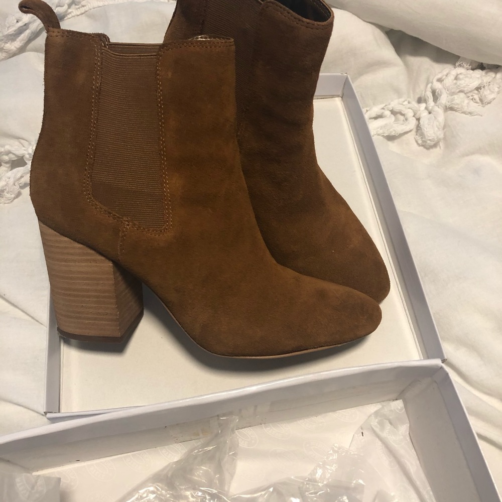 Steve Madden “Ravyn” Cognac Suede Bootie Size 9.5 - image 2